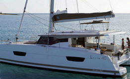 Fountaine Pajot Lucia 40