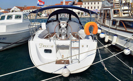 Oceanis Clipper 323