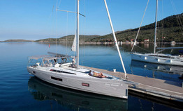 Oceanis 51.1