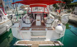 Oceanis 35