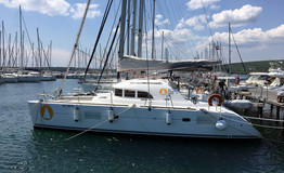 Lagoon 380 - 4 + 2 cab.