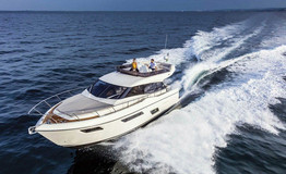 Ferretti Yachts 450