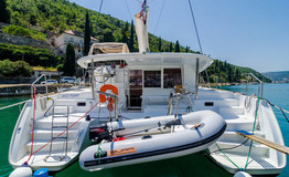 Lagoon 400 - 4 + 2 cab.