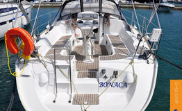 Sun Odyssey 37