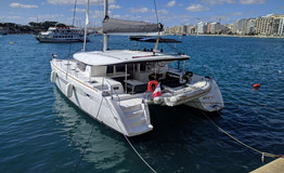 Lagoon 450 SporTop