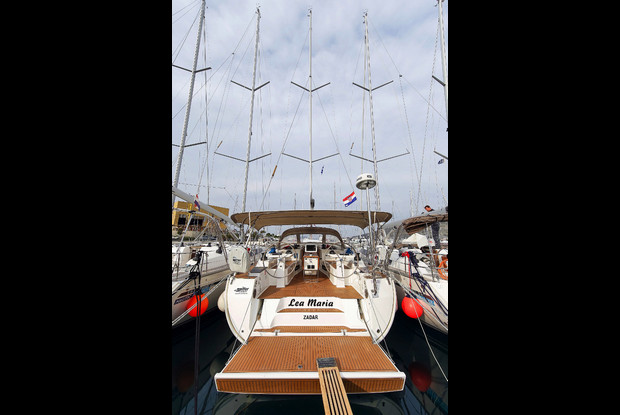 Bavaria Cruiser 50, Jezera