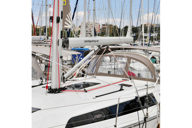 Bavaria  C42, Tourlos