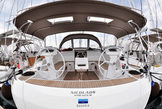 Bavaria  C42, Tourlos