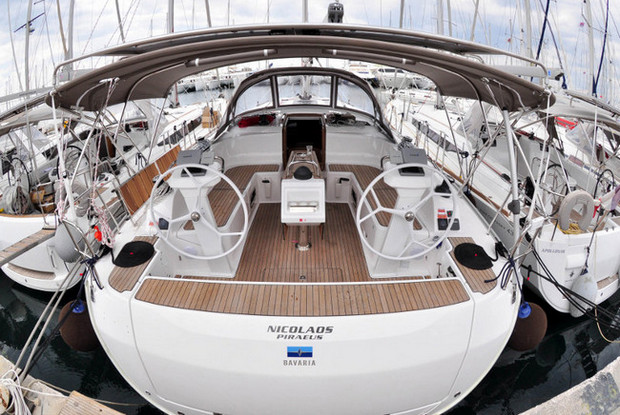 Bavaria  C42, Tourlos