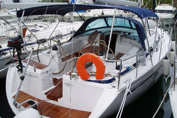 Bavaria 43 Cruiser, Kos