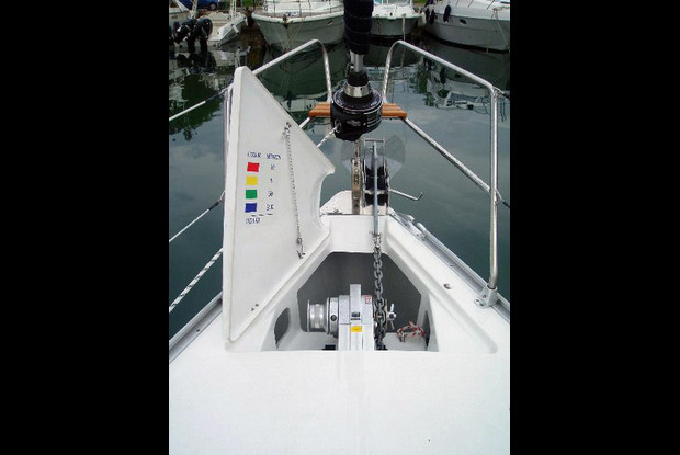 Bavaria 43 Cruiser, Kos