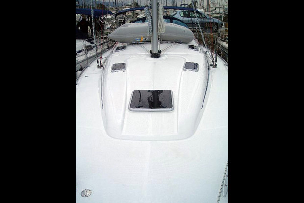 Bavaria 43 Cruiser, Kos
