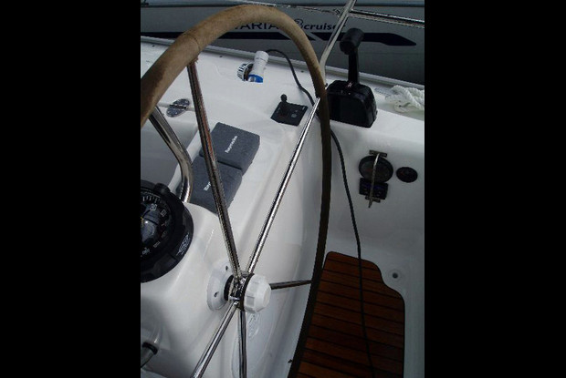 Bavaria 43 Cruiser, Kos