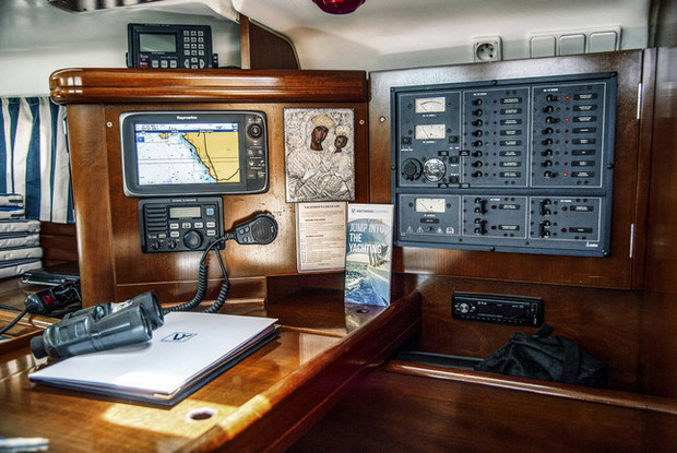 Oceanis Clipper 473, Alimos