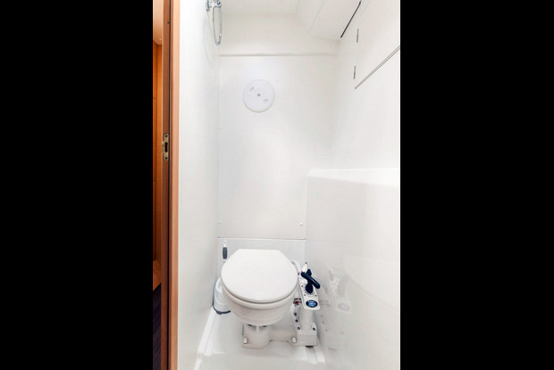 Lagoon 380 S2 - 4 + 2 cab., Preveza