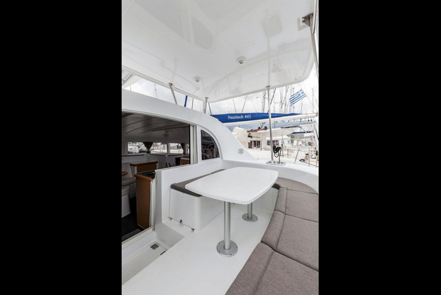 Lagoon 380 S2 - 4 + 2 cab., Preveza