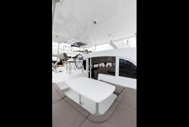 Lagoon 380 S2 - 4 + 2 cab., Preveza