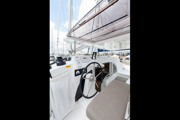 Lagoon 380 S2 - 4 + 2 cab., Preveza