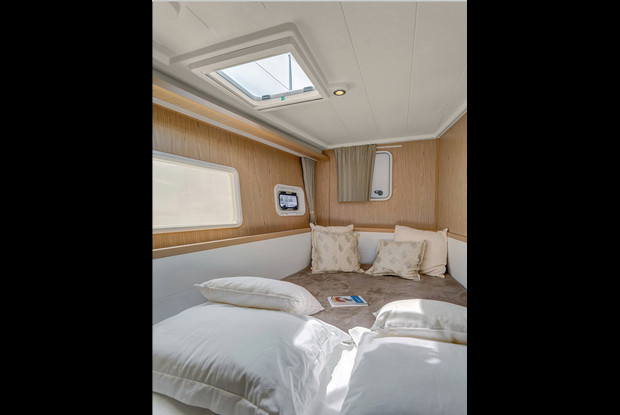 Lagoon 400 S2 - 4 + 2 cab., Lavrio