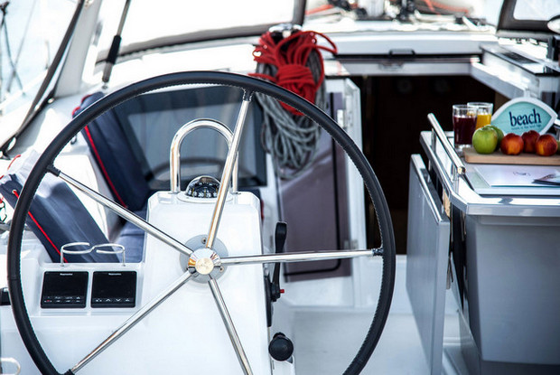 Oceanis 41.1, Alimos