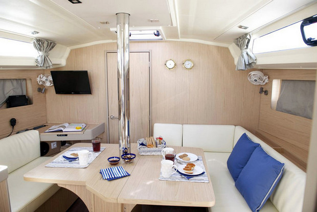 Oceanis 41.1, Alimos