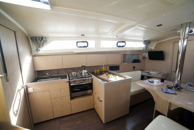 Oceanis 41.1, Alimos