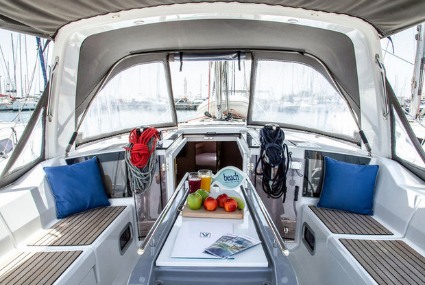 Oceanis 41.1, Alimos