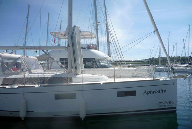 Oceanis 38 - 3 cab., Šibenik