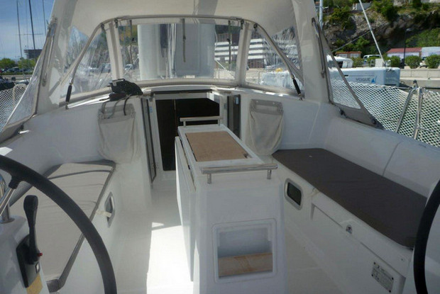 Oceanis 38 - 3 cab., Šibenik