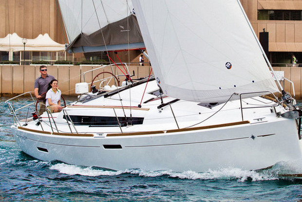 Sun Odyssey 389, Pula