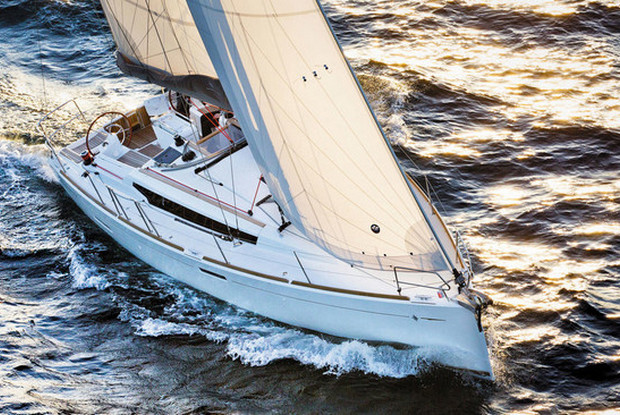 Sun Odyssey 389, Pula