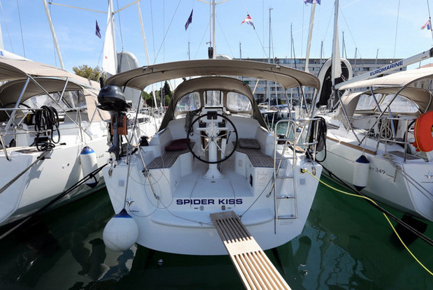Sun Odyssey 319, Pula