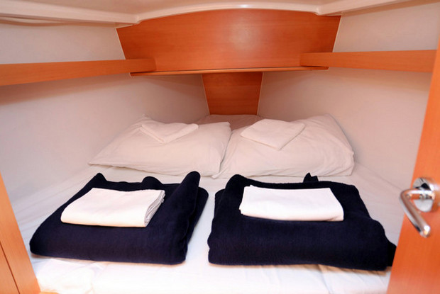 Sun Odyssey 319, Pula