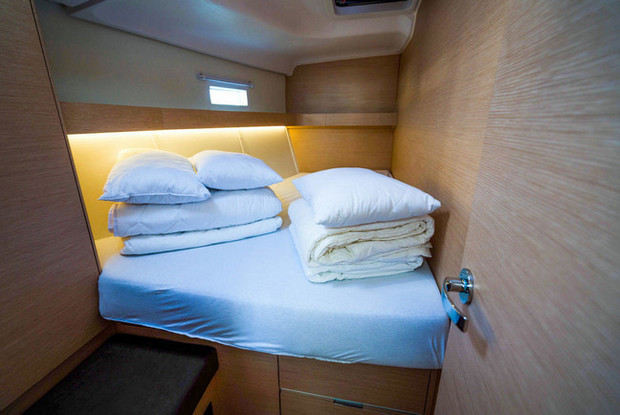 Elan Impression 50 - 5 + 1 cab., Biograd na Moru