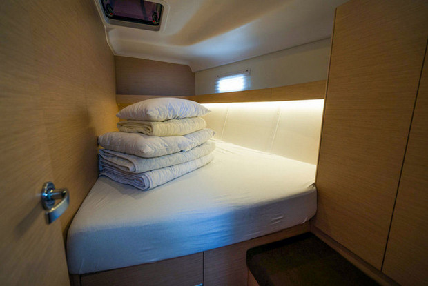 Elan Impression 50 - 5 + 1 cab., Biograd na Moru