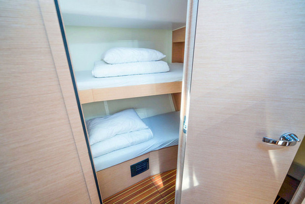 Elan Impression 50 - 5 + 1 cab., Biograd na Moru