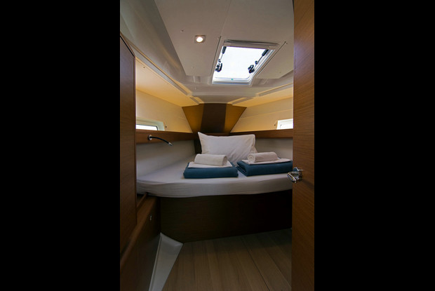 Sun Odyssey 419 - 3 cab., Split