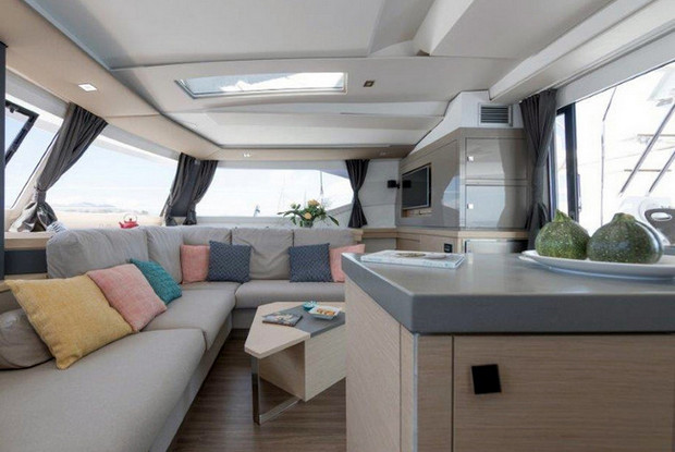 Fountaine Pajot Saona 47, Kaštela-Split