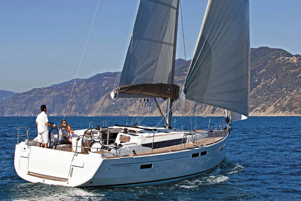 Sun Odyssey 479, Tourlos
