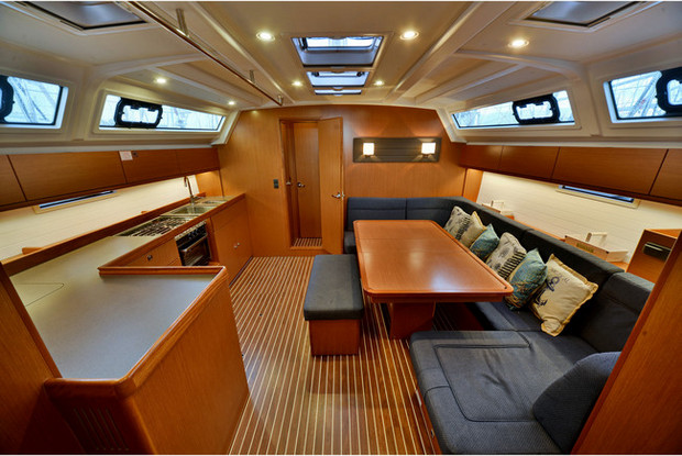 Bavaria Cruiser 46, Alimos