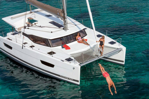 Fountaine Pajot Lucia 40 - 4 cab., Pula