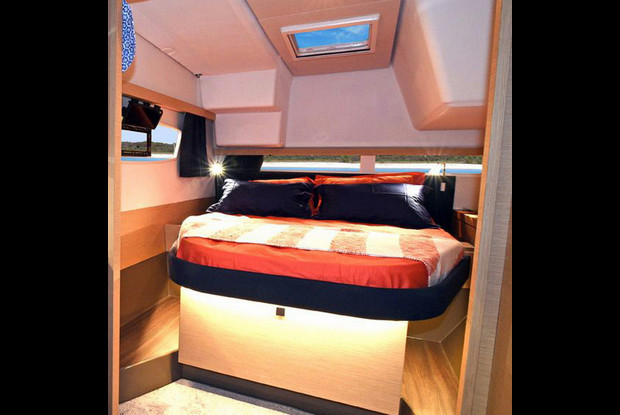 Fountaine Pajot Lucia 40 - 4 cab., Pula