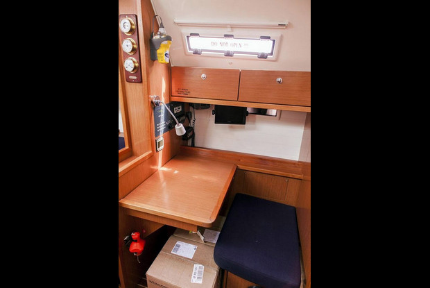 Bavaria Cruiser 40, Alimos