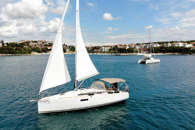 Sun Odyssey 349 - 2 cab., Pula