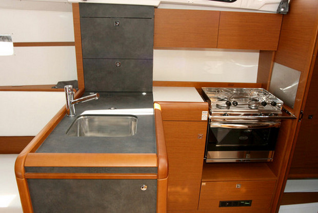 Sun Odyssey 349 - 2 cab., Pula