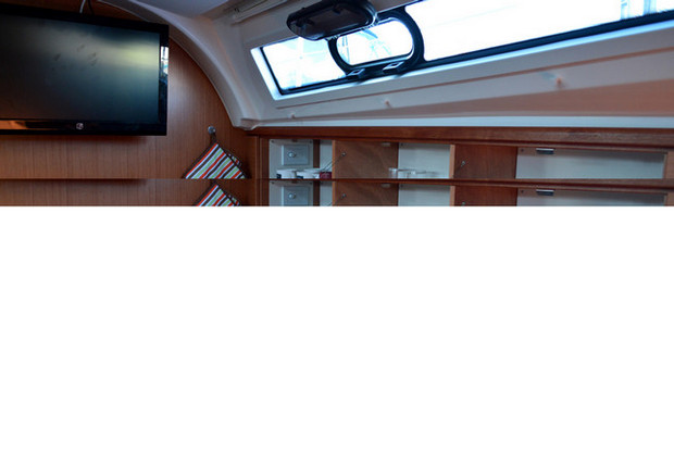 Bavaria Cruiser 41, Alimos