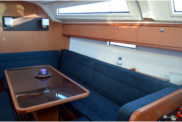 Bavaria Cruiser 41, Alimos