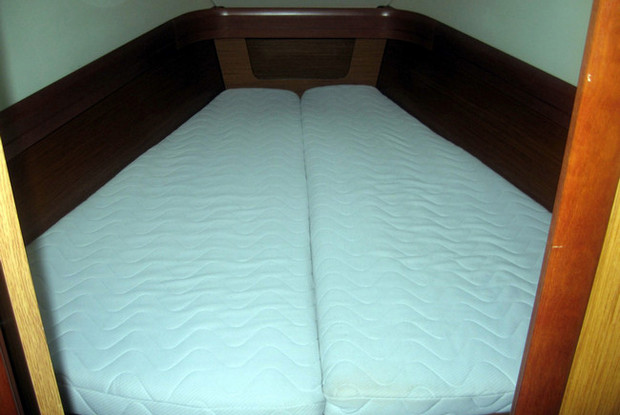 Sun Odyssey 39i, Portisco