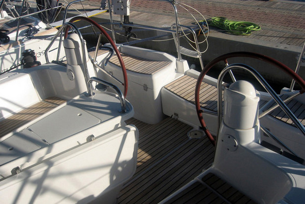 Sun Odyssey 39i, Portisco