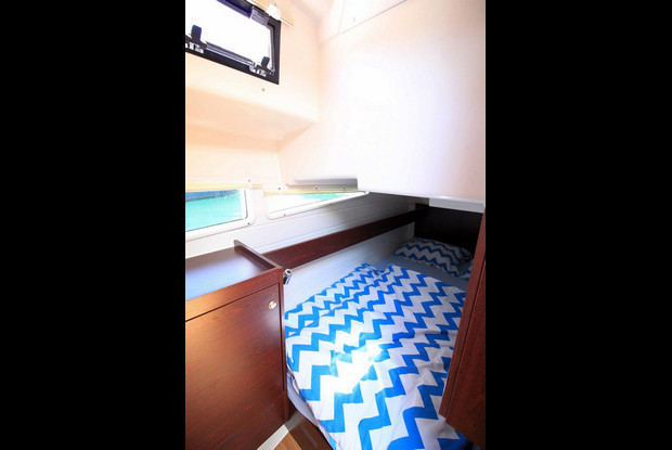 Platinum 989 Fly, Kukljica